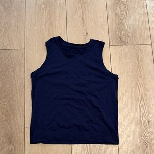 Navy Athleta Momentum Sleeveless Top size M